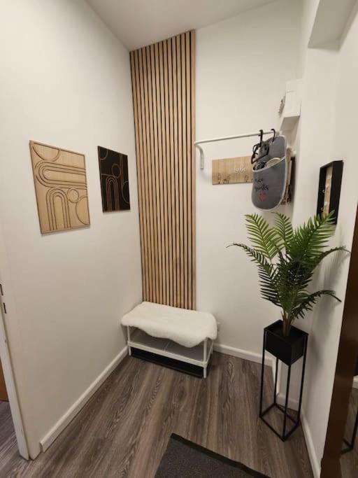 Affordable Suite In Vienna'S Hotpoint Exterior photo